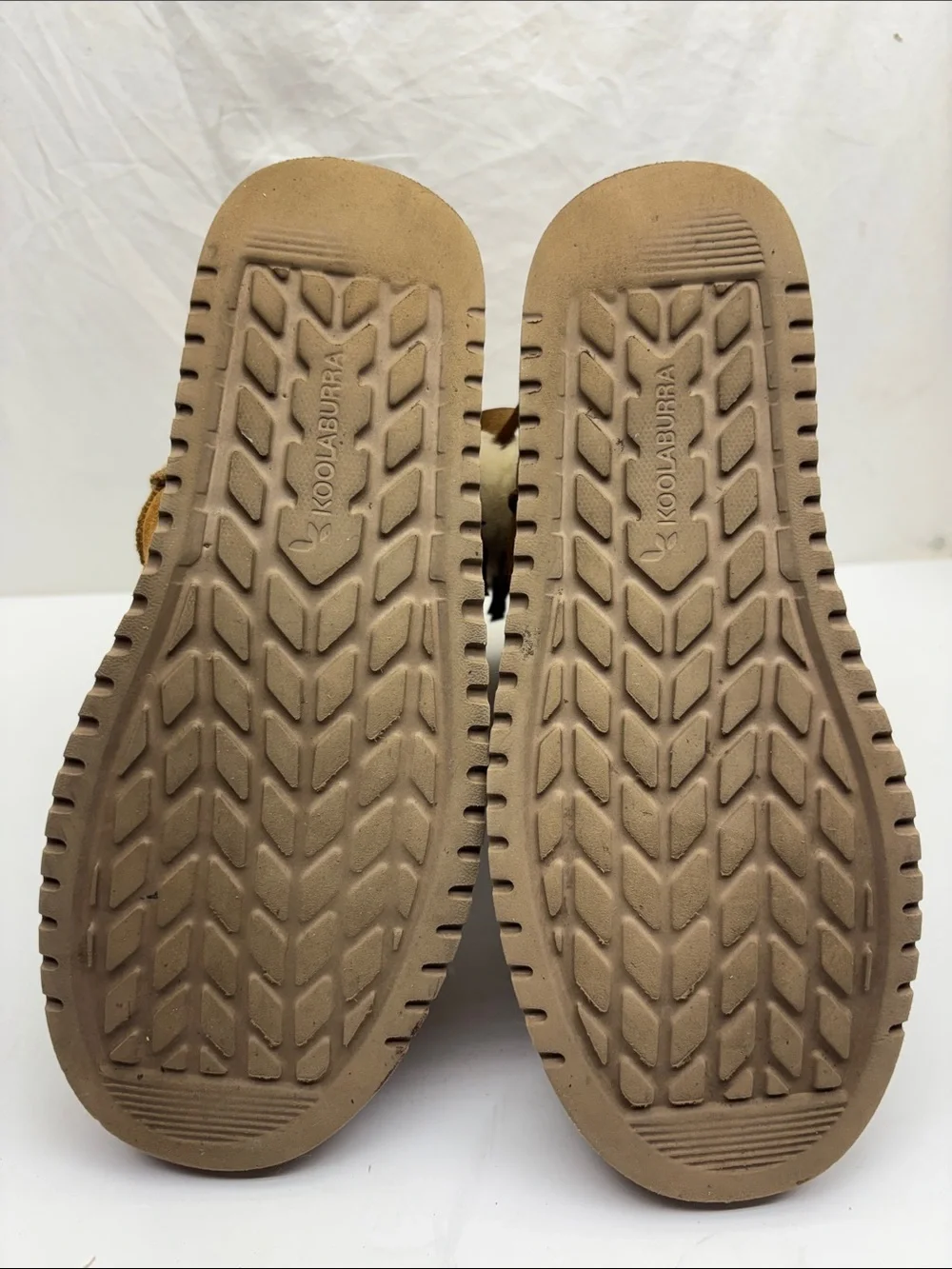Koolaburra by Ugg bows boots, SZ 7, box 30